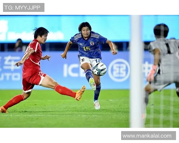 杭州足球队速度之快引领联赛风潮展现竞技魅力与团队协作精神 杭州足球队速度之快引领联赛风潮展现竞技魅力与团队协作精神