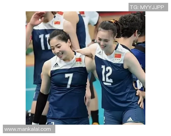 足球明星背后的女人们她们的故事与荣耀同样璀璨